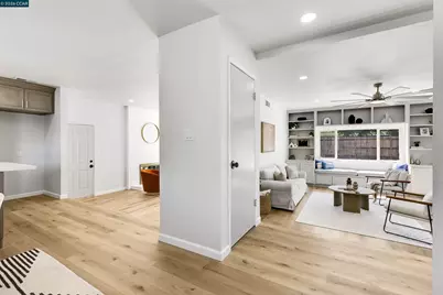 1750 Woodcrest Dr, Concord, CA 94521 - Photo 9