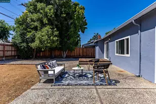 1750 Woodcrest Dr, Concord, CA 94521 - Photo 61