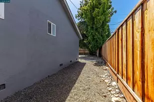 1750 Woodcrest Dr, Concord, CA 94521 - Photo 51
