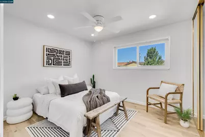 1750 Woodcrest Dr, Concord, CA 94521 - Photo 37
