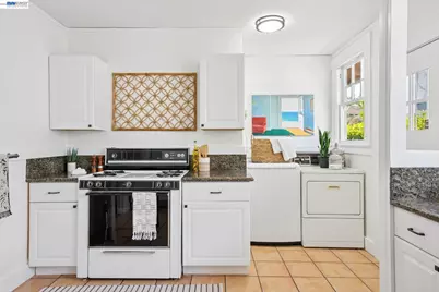 3244 Fernside Blvd, Alameda, CA 94501 - Photo 19