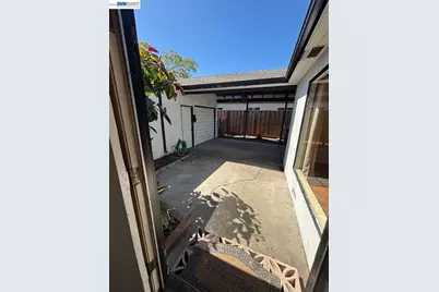 692 Borregas Ave, Sunnyvale, CA 94085 - Photo 13