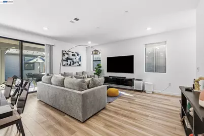 8949 Camino Colegio, Rohnert Park, CA 94928 - Photo 7