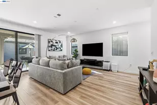 8949 Camino Colegio, Rohnert Park, CA 94928 - Photo 7