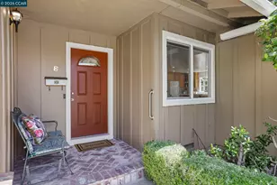 8 Bristol Ct, Pleasant Hill, CA 94523 - Photo 3