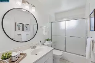 8 Bristol Ct, Pleasant Hill, CA 94523 - Photo 15