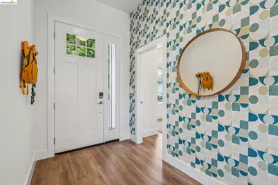 673 45th St, Oakland, CA 94609 - Photo 5