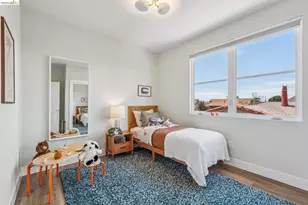 673 45th St, Oakland, CA 94609 - Photo 31