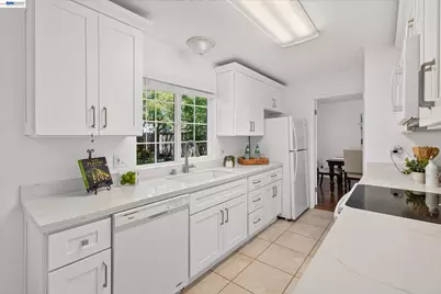 3454 Cumberland Gap Ct, Pleasanton, CA 94588 - Photo 11
