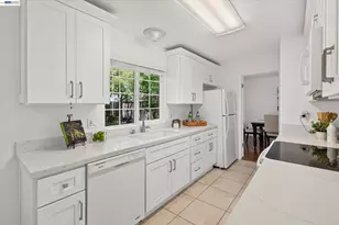3454 Cumberland Gap Ct, Pleasanton, CA 94588 - Photo 11