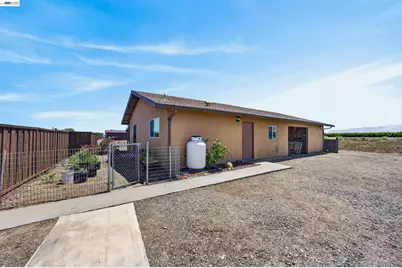 4260 Kenner Rd, Tracy, CA 95304 - Photo 3