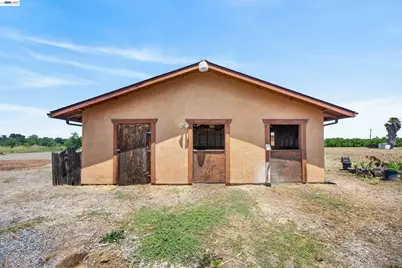 4260 Kenner Rd, Tracy, CA 95304 - Photo 13