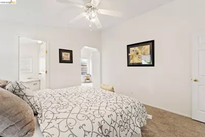 54 Calle Margarita, Elk Grove, CA 95624 - Photo 17