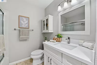 2960 Cohansey Dr, San Jose, CA 95132 - Photo 27