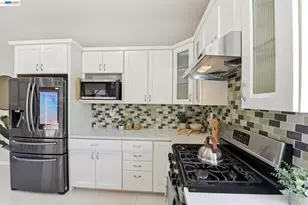 2960 Cohansey Dr, San Jose, CA 95132 - Photo 9