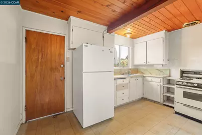 4521 Canyon Rd, El Sobrante, CA 94803 - Photo 13
