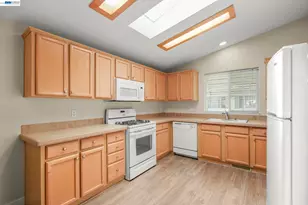 3263 Vineyard Ave, Pleasanton, CA 94566 - Photo 15