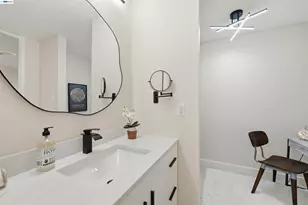 8246 Shelter Creek Ln, San Bruno, CA 94066 - Photo 21