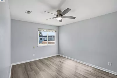 251 Shoreline Dr, Pittsburg, CA 94565 - Photo 17
