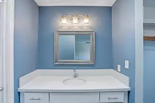 251 Shoreline Dr, Pittsburg, CA 94565 - Photo 11