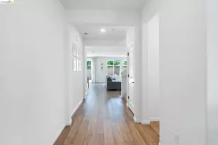 204 Wooley Creek Way, Brentwood, CA 94513 - Photo 3