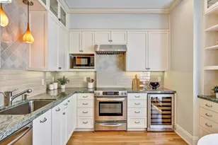 200 Lakeside Dr, Oakland, CA 94612 - Photo 19