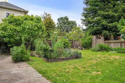 2140 Woolsey St, Berkeley, CA 94705 - Photo 29