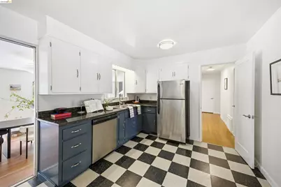 2115 Cleveland St, San Leandro, CA 94577 - Photo 9