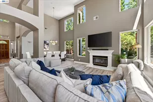 8303 Regency Dr, Pleasanton, CA 94588 - Photo 13
