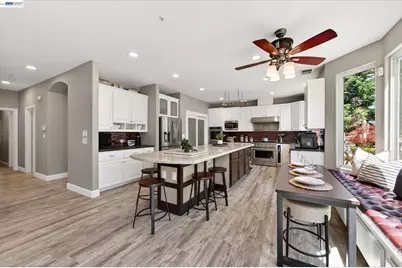 8303 Regency Dr, Pleasanton, CA 94588 - Photo 19