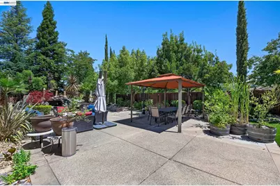 8303 Regency Dr, Pleasanton, CA 94588 - Photo 47