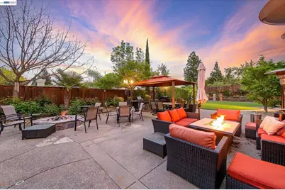 8303 Regency Dr, Pleasanton, CA 94588 - Photo 41