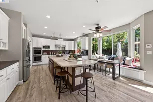 8303 Regency Dr, Pleasanton, CA 94588 - Photo 17