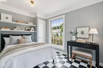 857 Paramount Rd, Oakland, CA 94610 - Photo 17
