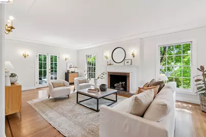 857 Paramount Rd, Oakland, CA 94610 - Photo 5
