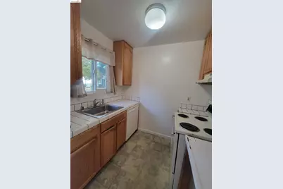 3905 Clayton Rd #12, Concord, CA 94521 - Photo 9