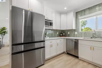 38850 Bonnie Way, Fremont, CA 94536 - Photo 11