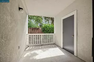 2586 Oak Rd, Walnut Creek, CA 94597 - Photo 19
