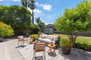 8044 Tamarack Dr, Dublin, CA 94568 - Photo 17