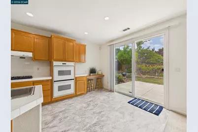 2072 Schell Mountain Way, Antioch, CA 94531 - Photo 19