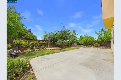2072 Schell Mountain Way, Antioch, CA 94531 - Photo 51