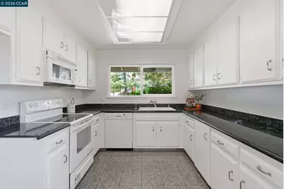 143 Miramonte Dr, Moraga, CA 94556 - Photo 7