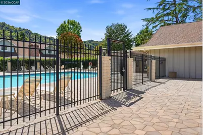 143 Miramonte Dr, Moraga, CA 94556 - Photo 31