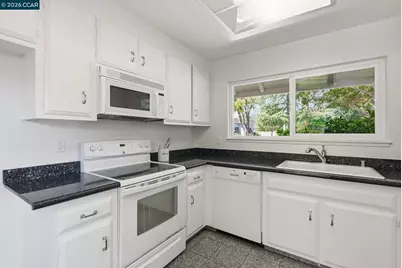 143 Miramonte Dr, Moraga, CA 94556 - Photo 9