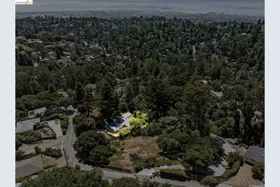 6281 Aspinwall Rd, Oakland, CA 94611 - Photo 71