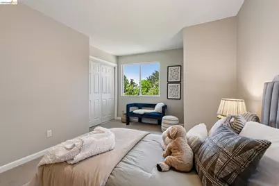 6281 Aspinwall Rd, Oakland, CA 94611 - Photo 37