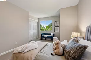 6281 Aspinwall Rd, Oakland, CA 94611 - Photo 37