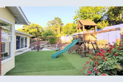 102 Kelobra Ct, Walnut Creek, CA 94598 - Photo 35