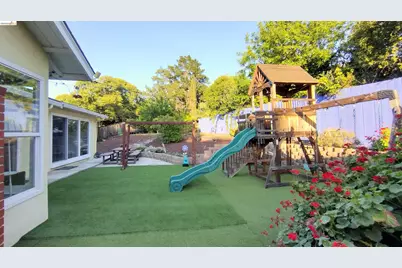 102 Kelobra Ct, Walnut Creek, CA 94598 - Photo 21