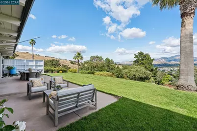 101 Hillcroft Way, Walnut Creek, CA 94597 - Photo 47